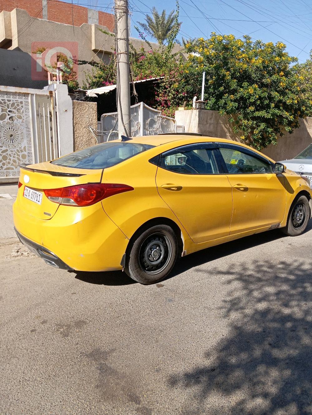هیوندای ئەلەنترا